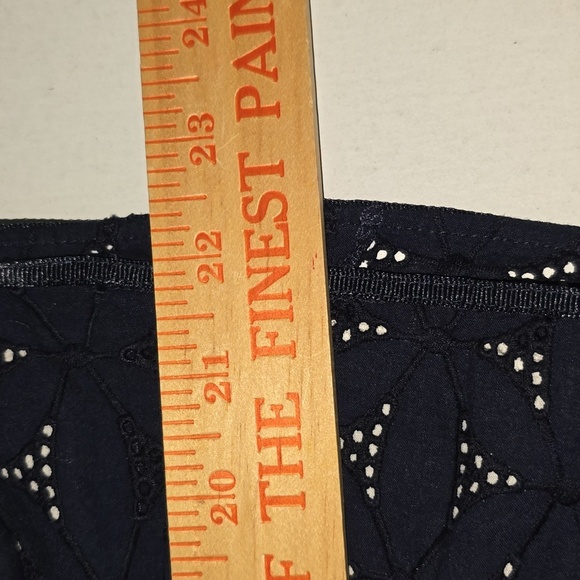 J.Crew Navy Eyelet Floral Lace A-Line Skirt Side Zip Womens Size 4 - Picture 9 of 9